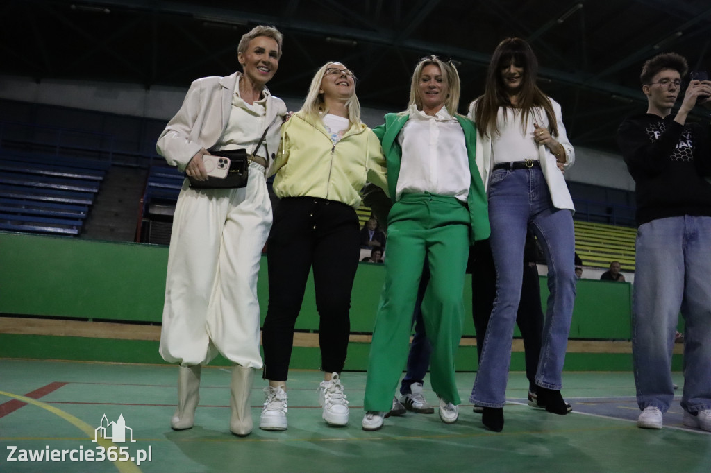 Fotorelacja: Artyści vs Policja - wydarzenie charytatywne w Zawierciu