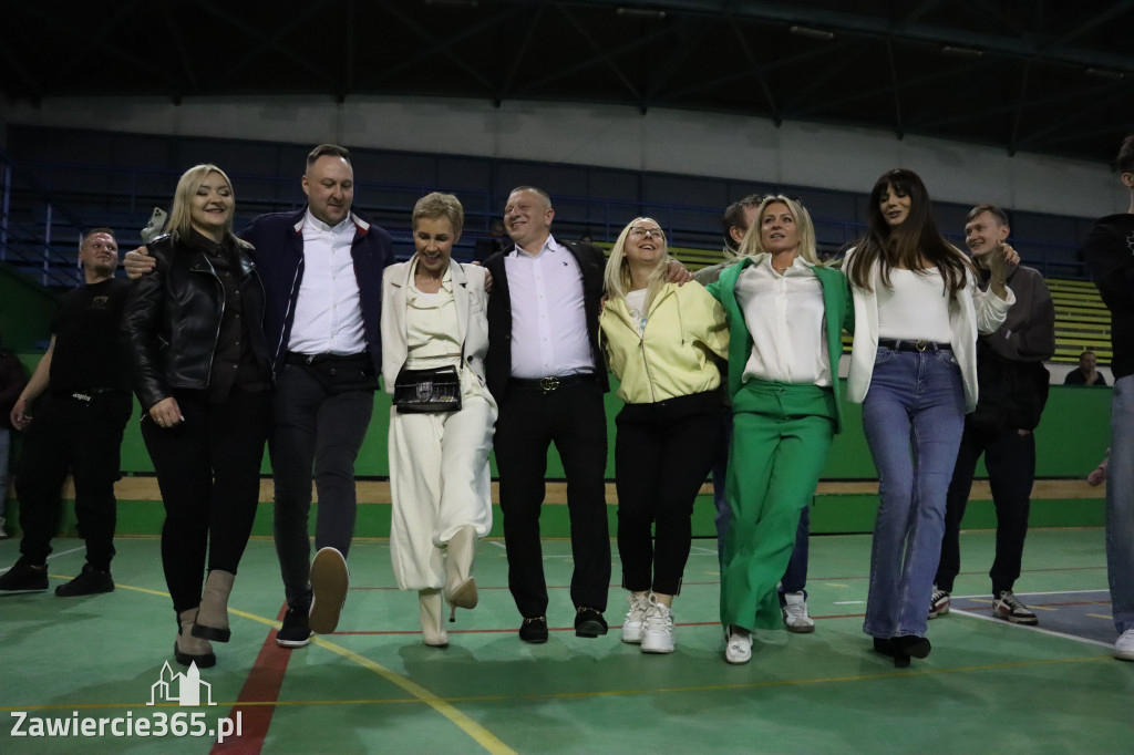 Fotorelacja: Artyści vs Policja - wydarzenie charytatywne w Zawierciu