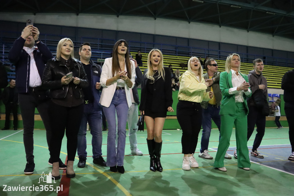 Fotorelacja: Artyści vs Policja - wydarzenie charytatywne w Zawierciu