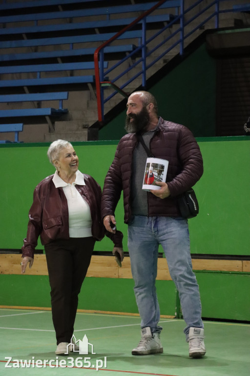 Fotorelacja: Artyści vs Policja - wydarzenie charytatywne w Zawierciu
