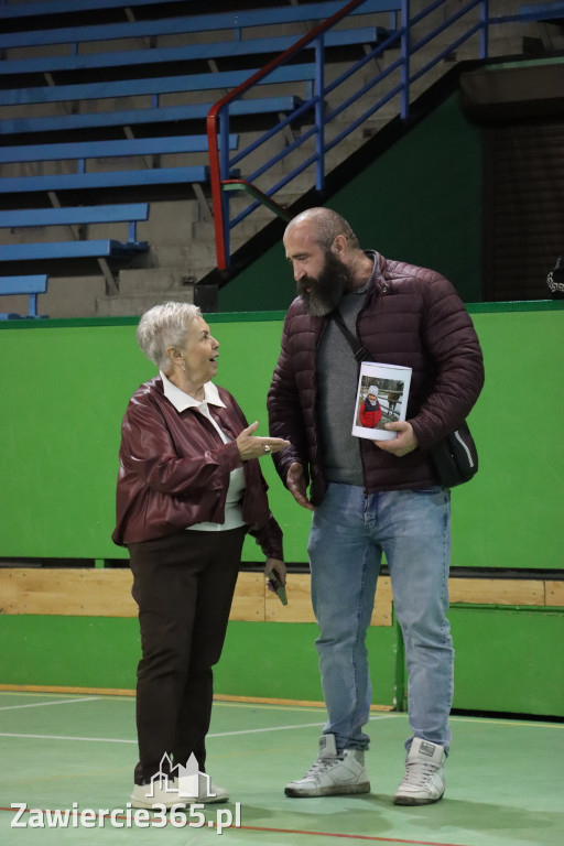 Fotorelacja: Artyści vs Policja - wydarzenie charytatywne w Zawierciu