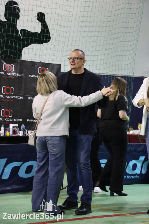 Fotorelacja: Artyści vs Policja - wydarzenie charytatywne w Zawierciu