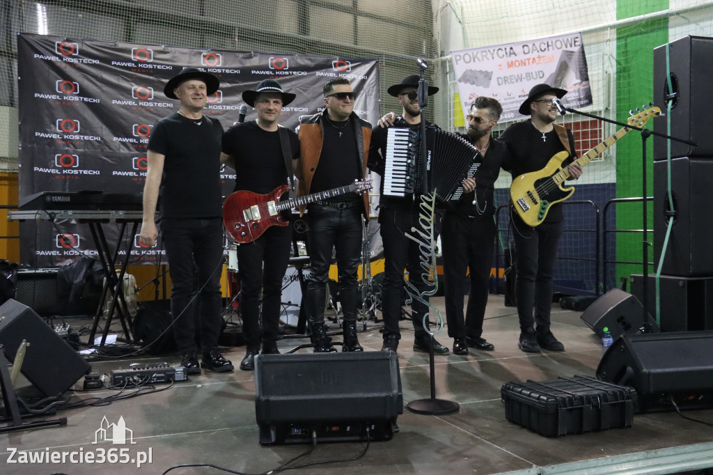 Fotorelacja: Artyści vs Policja - wydarzenie charytatywne w Zawierciu