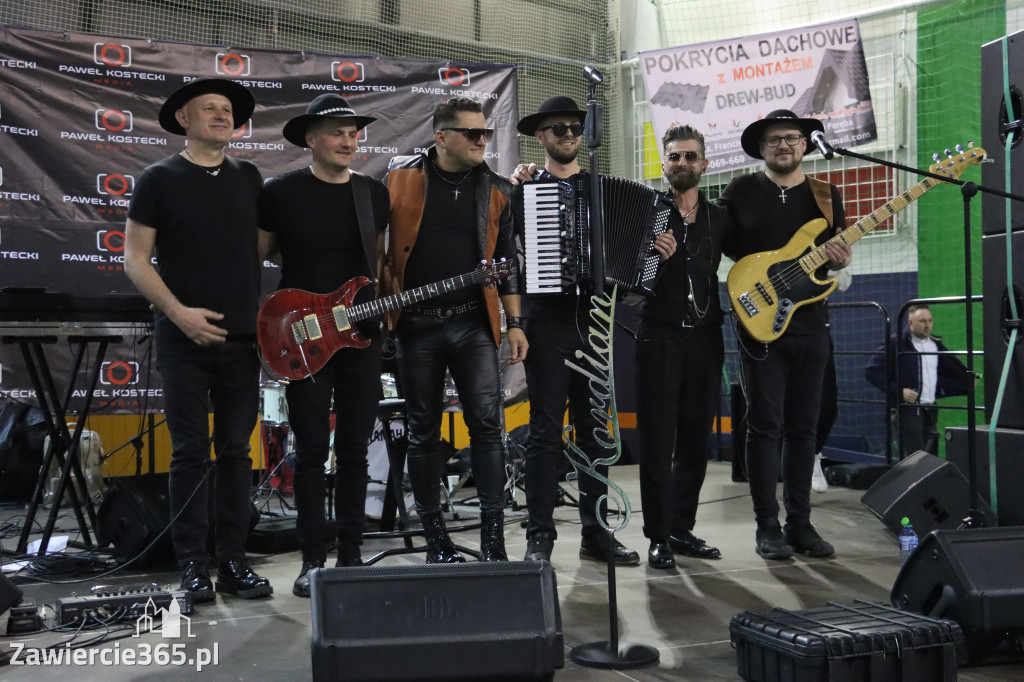 Fotorelacja: Artyści vs Policja - wydarzenie charytatywne w Zawierciu