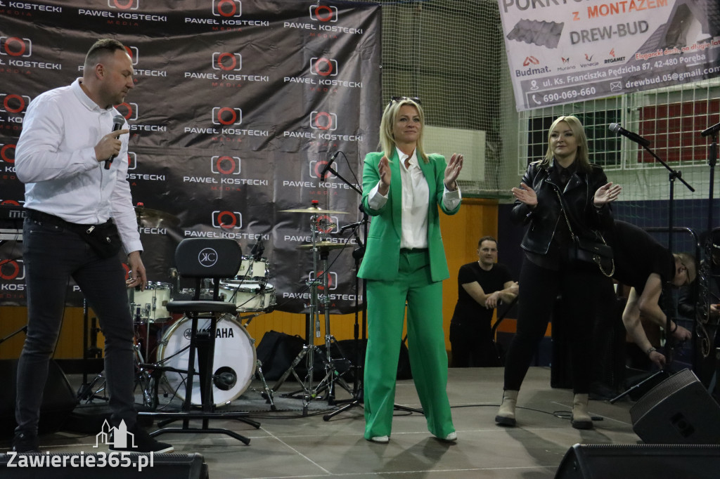 Fotorelacja: Artyści vs Policja - wydarzenie charytatywne w Zawierciu