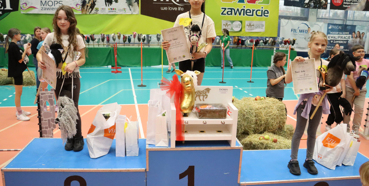 Fotorelacja: IV Zawierciańskie Zawody Hobby Horse