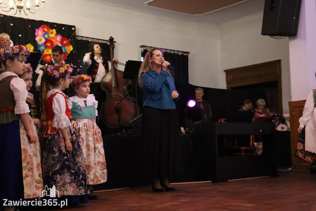 Fotorelacja: Kiermasz Wielkanocny w Pałacyku nad Wartą w Zawierciu