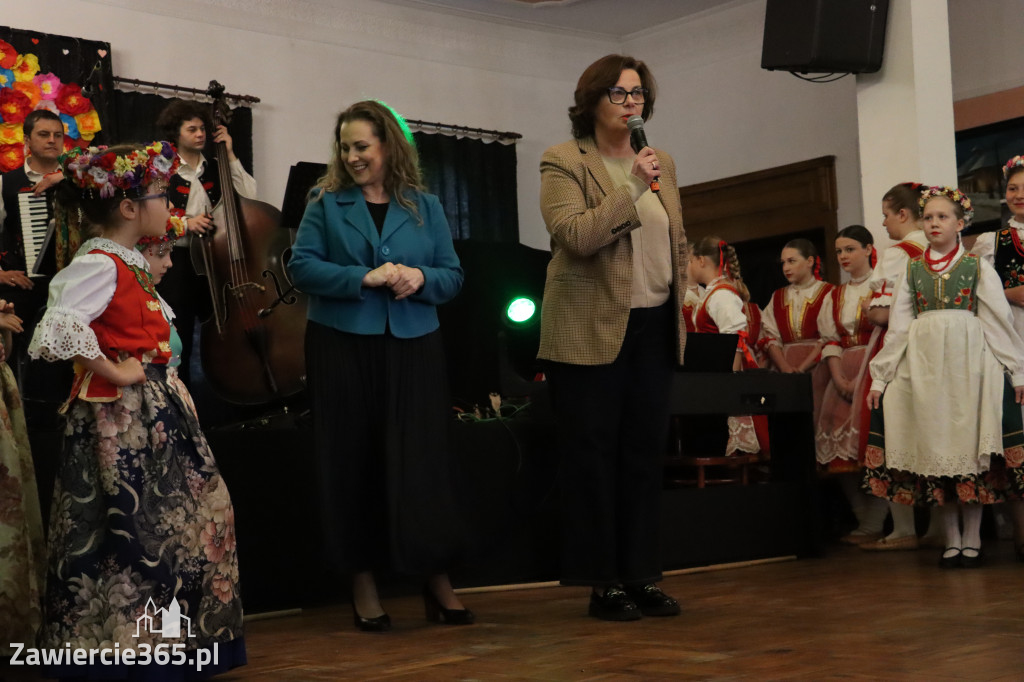 Fotorelacja: Kiermasz Wielkanocny w Pałacyku nad Wartą w Zawierciu