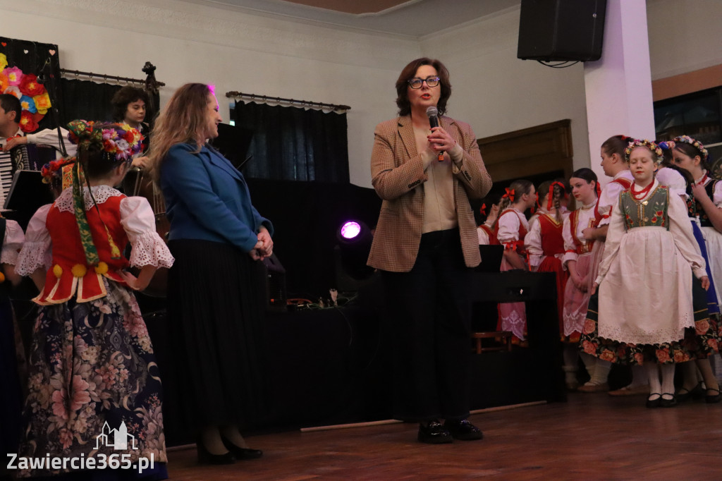 Fotorelacja: Kiermasz Wielkanocny w Pałacyku nad Wartą w Zawierciu