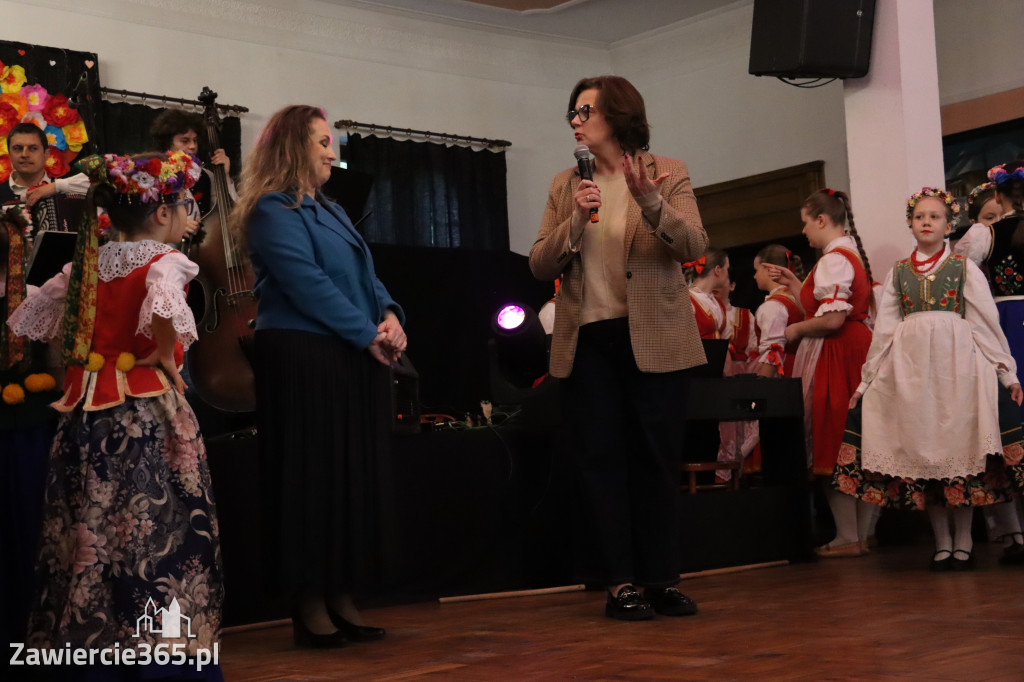 Fotorelacja: Kiermasz Wielkanocny w Pałacyku nad Wartą w Zawierciu