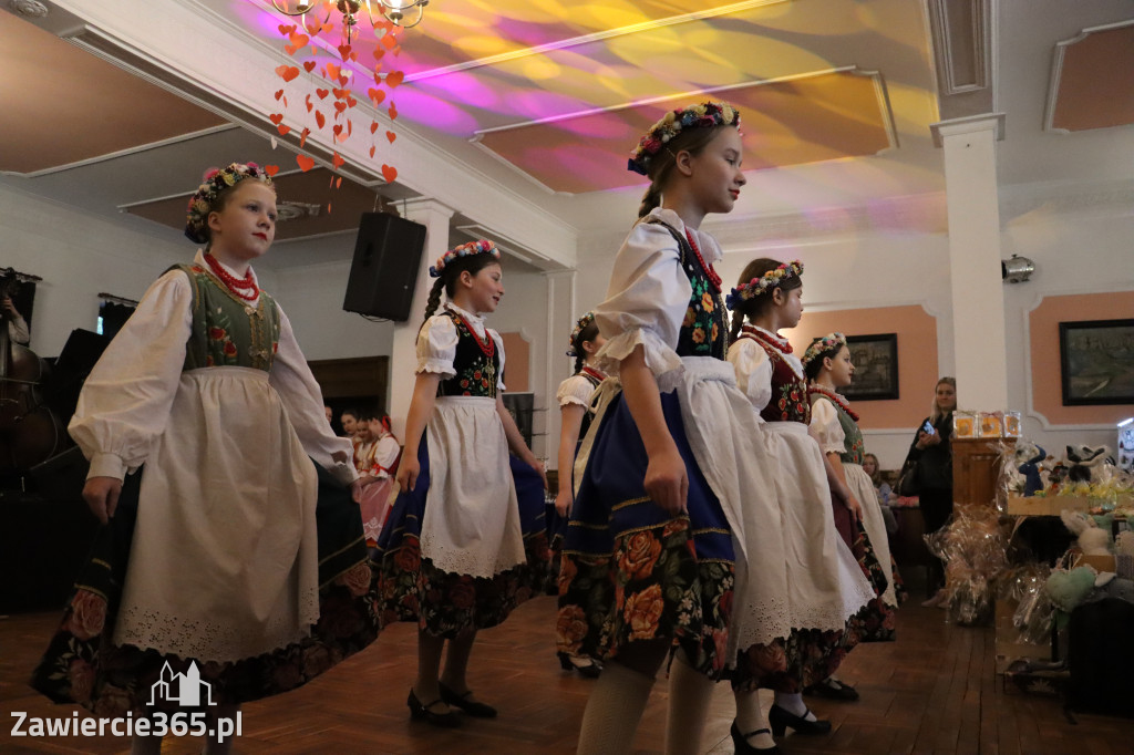 Fotorelacja: Kiermasz Wielkanocny w Pałacyku nad Wartą w Zawierciu