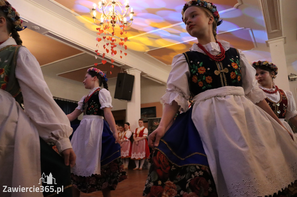 Fotorelacja: Kiermasz Wielkanocny w Pałacyku nad Wartą w Zawierciu