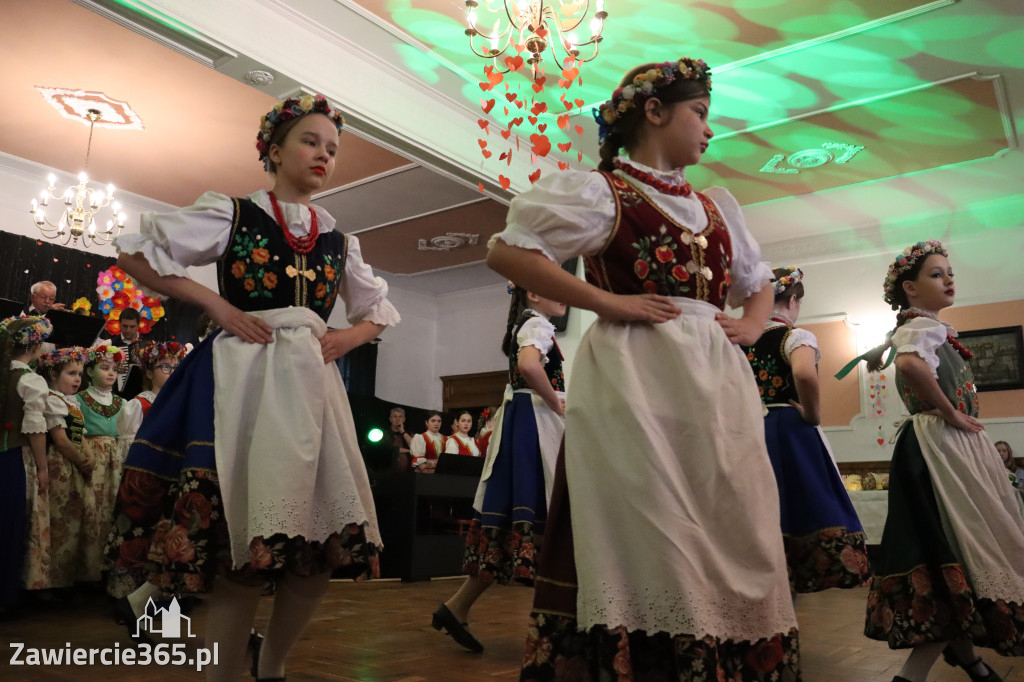 Fotorelacja: Kiermasz Wielkanocny w Pałacyku nad Wartą w Zawierciu