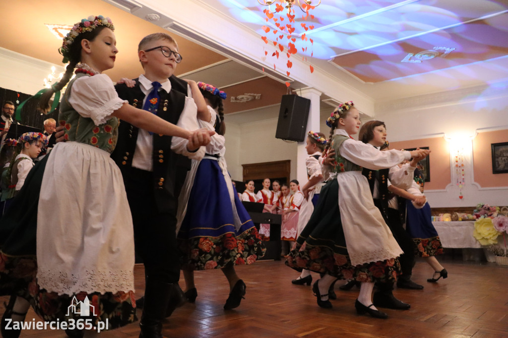 Fotorelacja: Kiermasz Wielkanocny w Pałacyku nad Wartą w Zawierciu