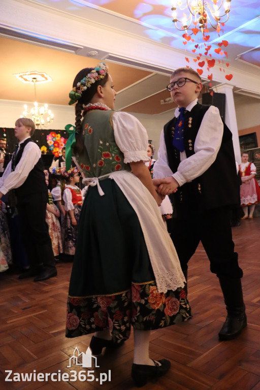 Fotorelacja: Kiermasz Wielkanocny w Pałacyku nad Wartą w Zawierciu