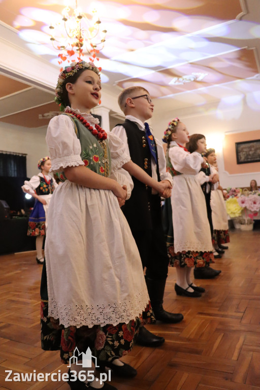 Fotorelacja: Kiermasz Wielkanocny w Pałacyku nad Wartą w Zawierciu