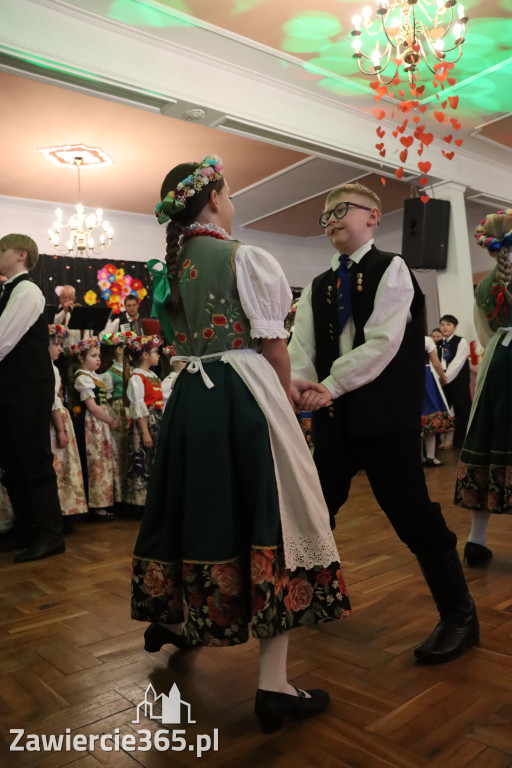 Fotorelacja: Kiermasz Wielkanocny w Pałacyku nad Wartą w Zawierciu