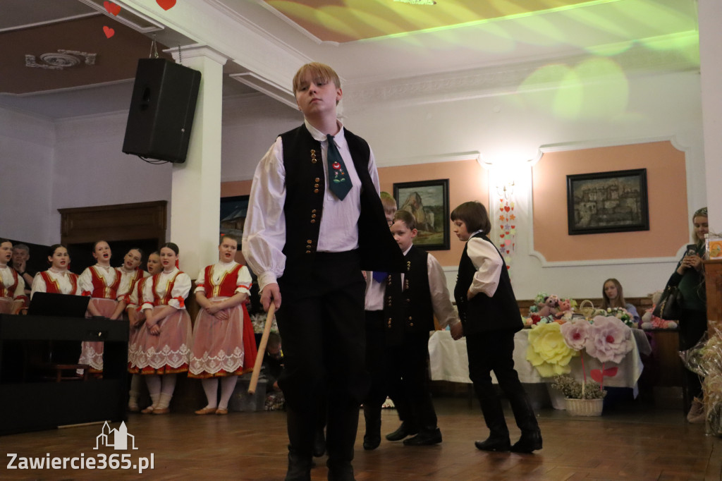 Fotorelacja: Kiermasz Wielkanocny w Pałacyku nad Wartą w Zawierciu