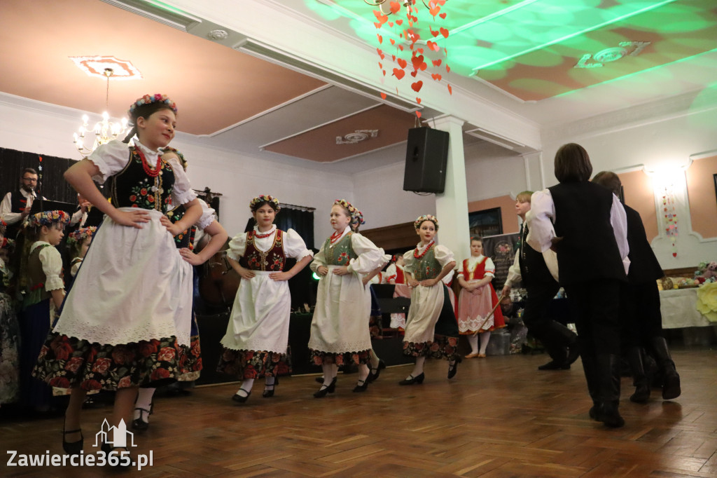 Fotorelacja: Kiermasz Wielkanocny w Pałacyku nad Wartą w Zawierciu