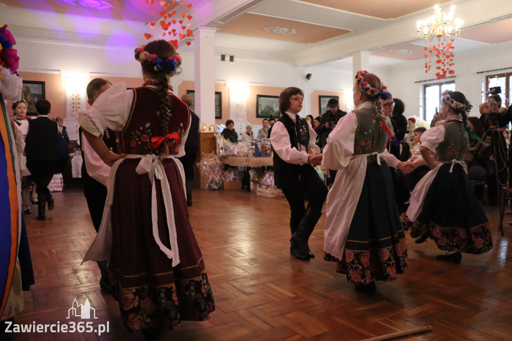 Fotorelacja: Kiermasz Wielkanocny w Pałacyku nad Wartą w Zawierciu