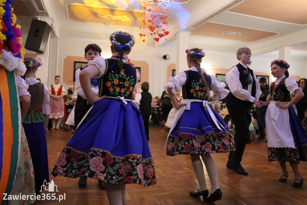 Fotorelacja: Kiermasz Wielkanocny w Pałacyku nad Wartą w Zawierciu