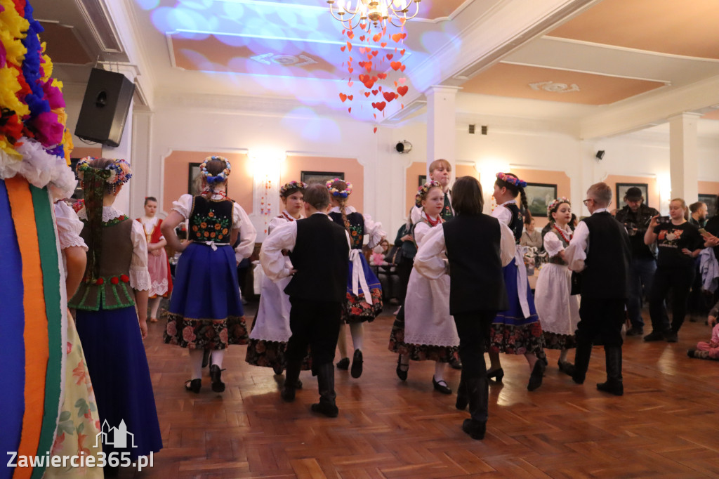 Fotorelacja: Kiermasz Wielkanocny w Pałacyku nad Wartą w Zawierciu