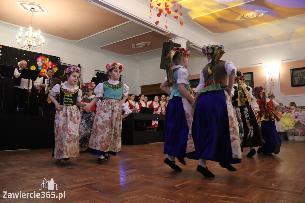 Fotorelacja: Kiermasz Wielkanocny w Pałacyku nad Wartą w Zawierciu