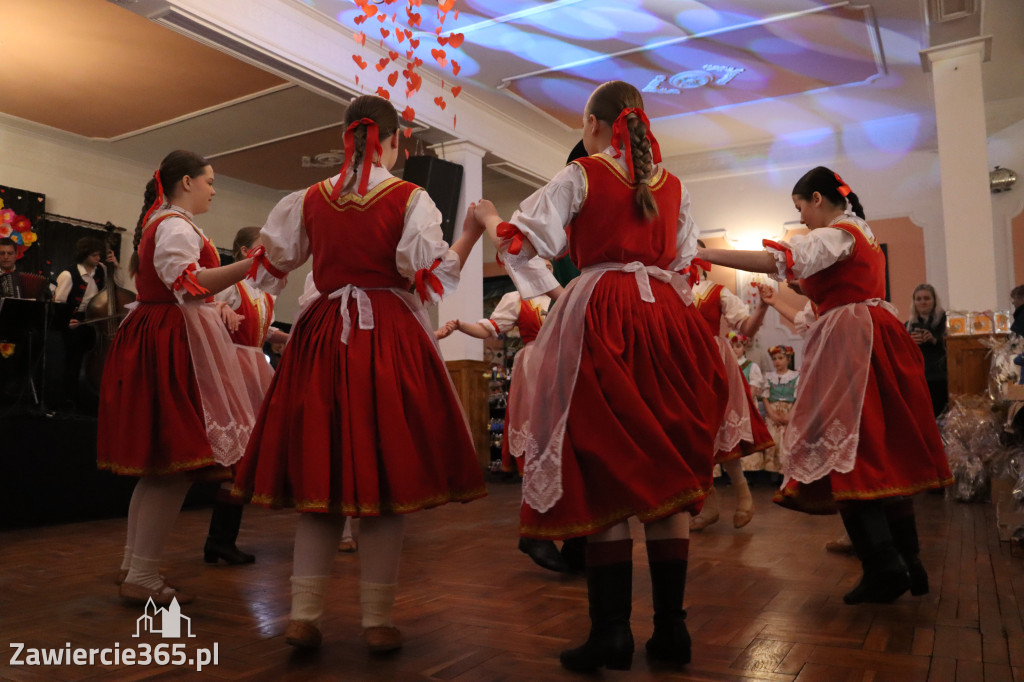 Fotorelacja: Kiermasz Wielkanocny w Pałacyku nad Wartą w Zawierciu