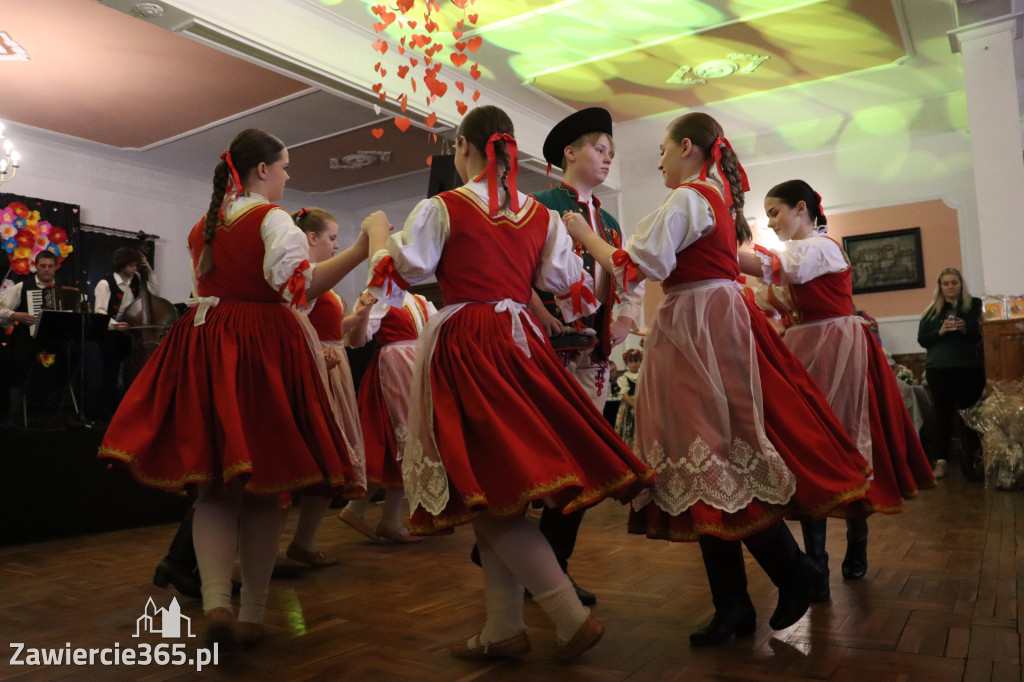 Fotorelacja: Kiermasz Wielkanocny w Pałacyku nad Wartą w Zawierciu