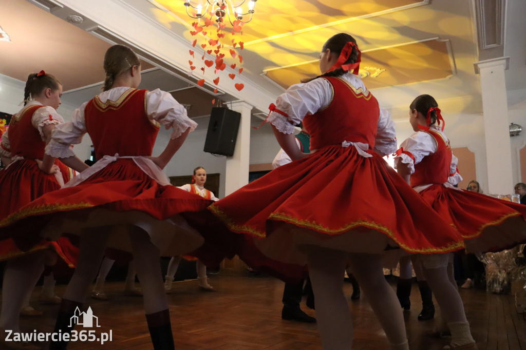 Fotorelacja: Kiermasz Wielkanocny w Pałacyku nad Wartą w Zawierciu