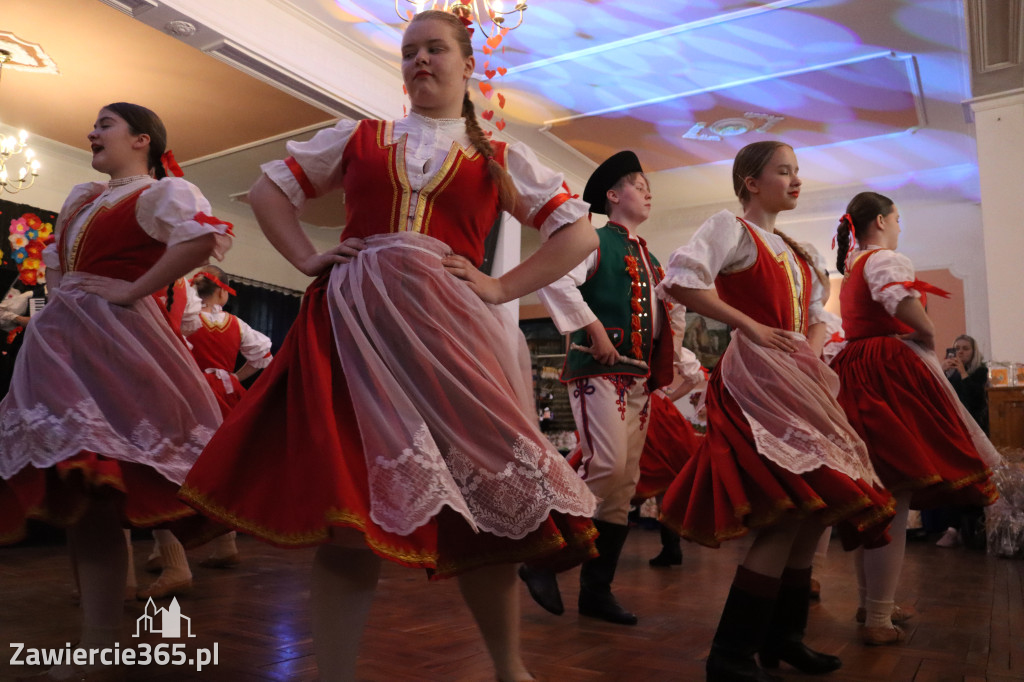 Fotorelacja: Kiermasz Wielkanocny w Pałacyku nad Wartą w Zawierciu