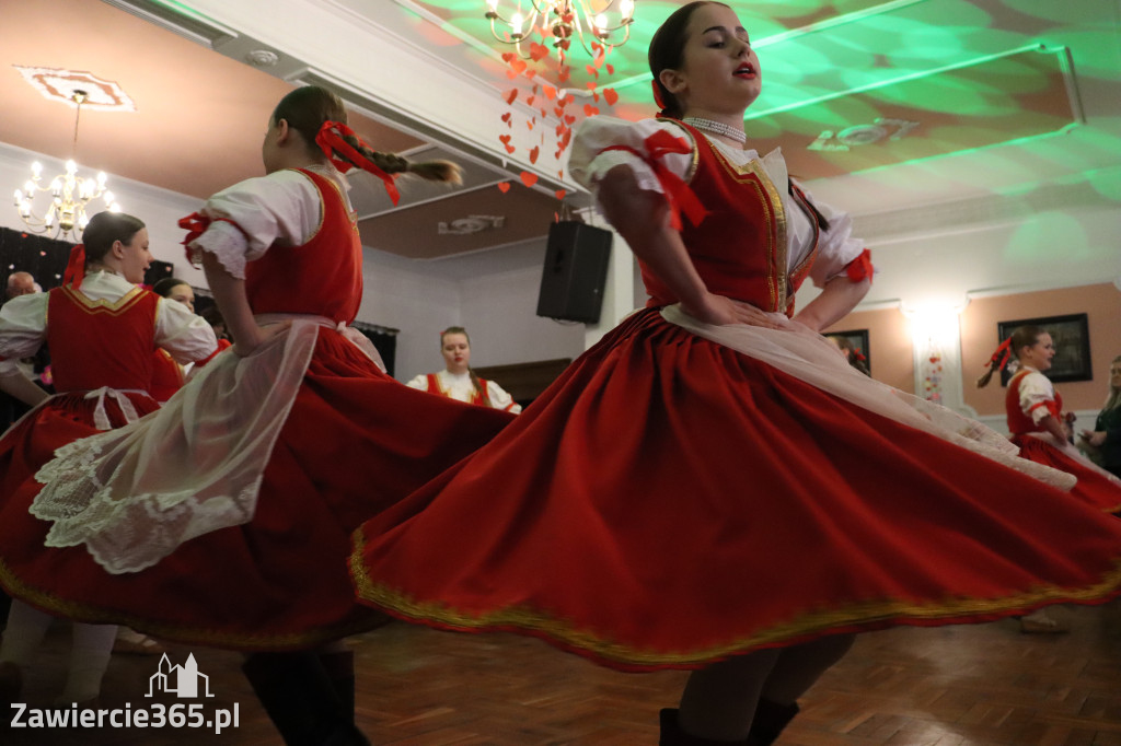 Fotorelacja: Kiermasz Wielkanocny w Pałacyku nad Wartą w Zawierciu