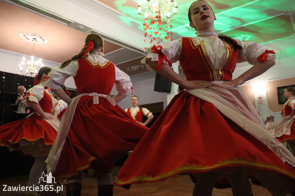 Fotorelacja: Kiermasz Wielkanocny w Pałacyku nad Wartą w Zawierciu