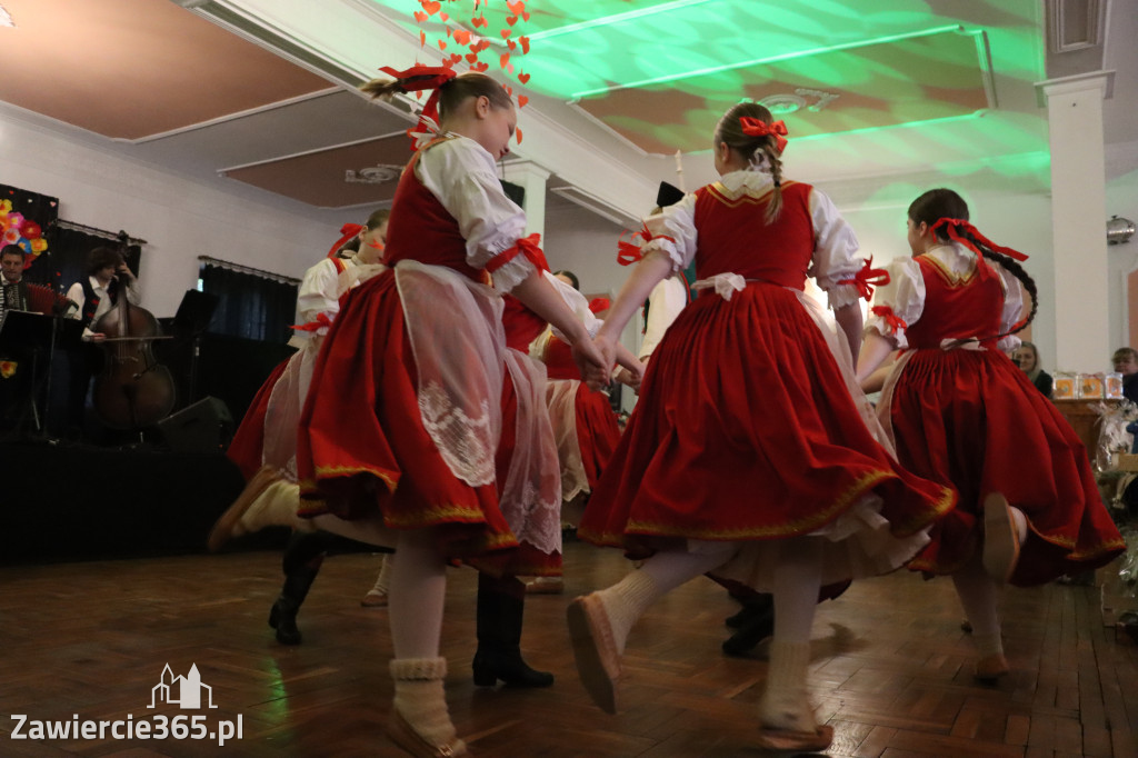 Fotorelacja: Kiermasz Wielkanocny w Pałacyku nad Wartą w Zawierciu