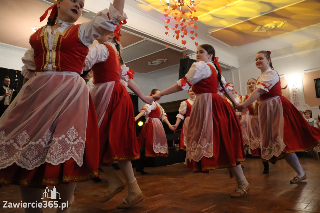 Fotorelacja: Kiermasz Wielkanocny w Pałacyku nad Wartą w Zawierciu