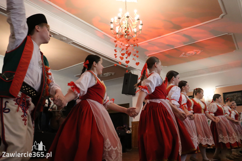 Fotorelacja: Kiermasz Wielkanocny w Pałacyku nad Wartą w Zawierciu