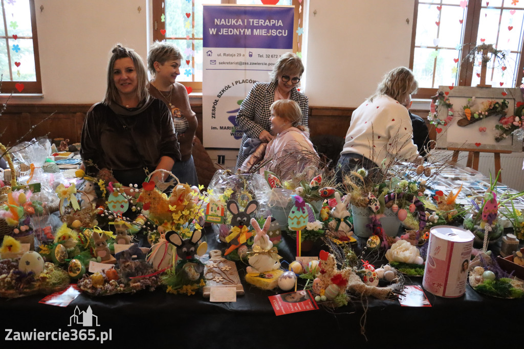 Fotorelacja: Kiermasz Wielkanocny w Pałacyku nad Wartą w Zawierciu