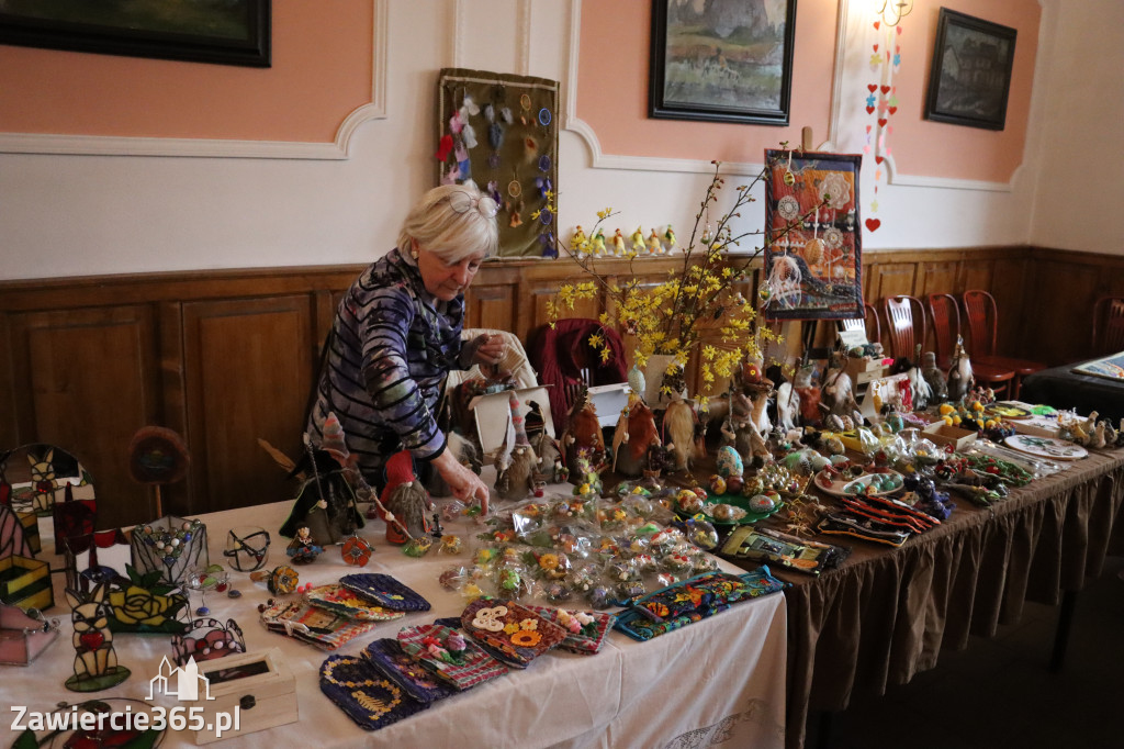Fotorelacja: Kiermasz Wielkanocny w Pałacyku nad Wartą w Zawierciu