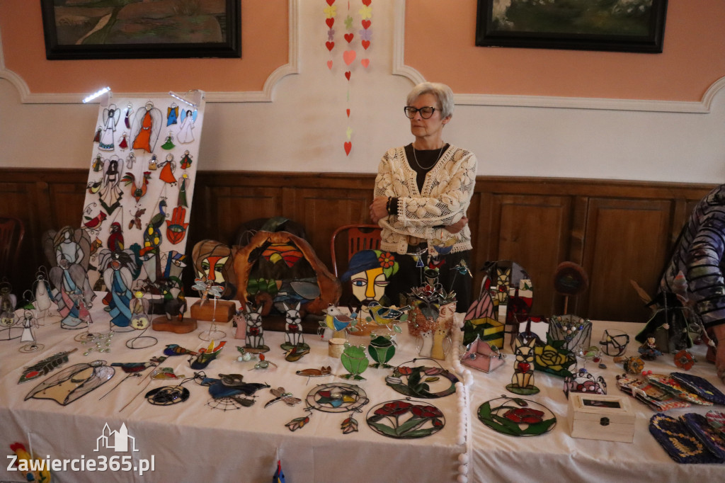 Fotorelacja: Kiermasz Wielkanocny w Pałacyku nad Wartą w Zawierciu