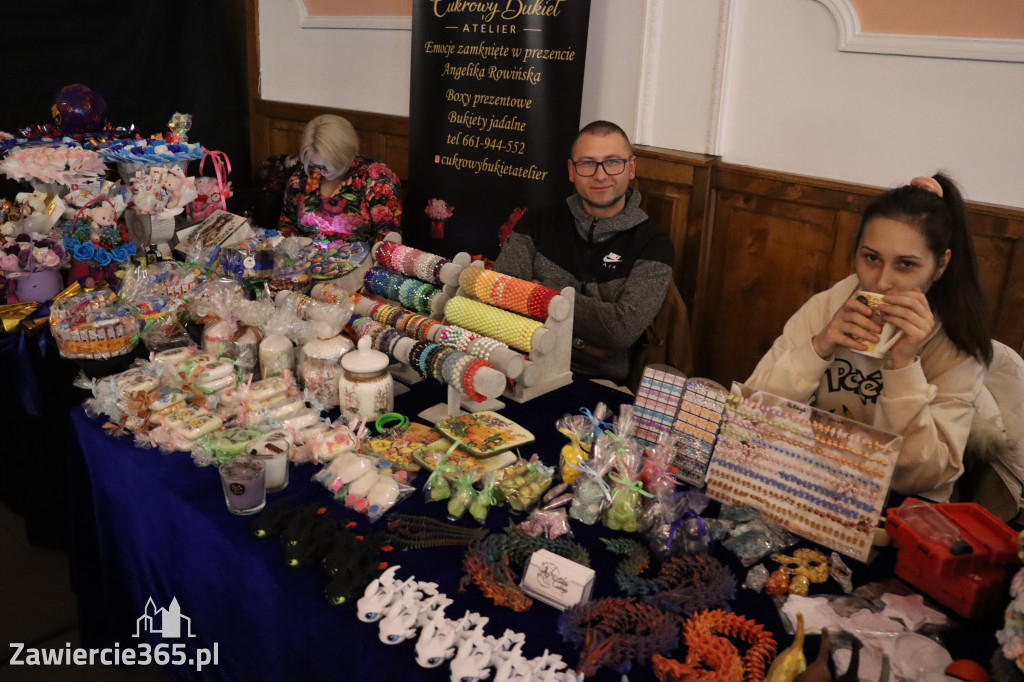 Fotorelacja: Kiermasz Wielkanocny w Pałacyku nad Wartą w Zawierciu