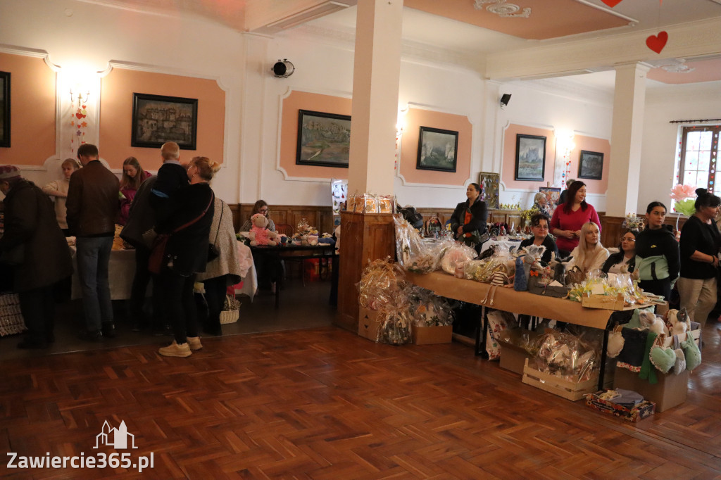 Fotorelacja: Kiermasz Wielkanocny w Pałacyku nad Wartą w Zawierciu