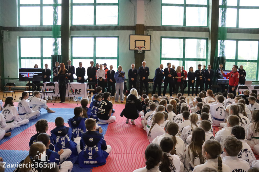 Fotorelacja: Zawody Taekwon-do Jura Cup oraz Międzywojewódzkie Mistrzostwa Juniorów w Łazach