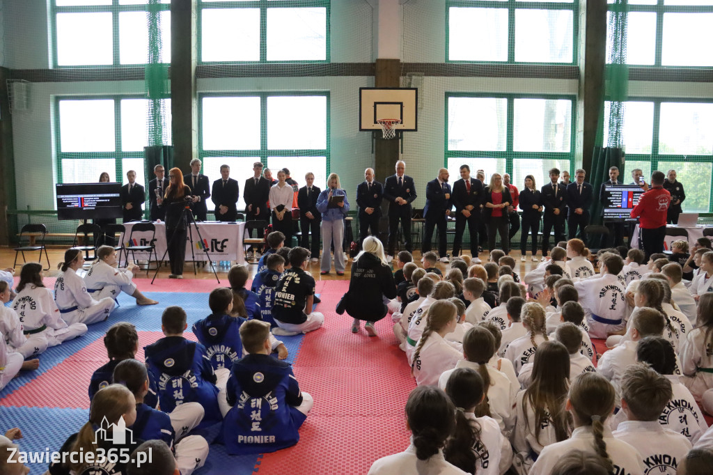 Fotorelacja: Zawody Taekwon-do Jura Cup oraz Międzywojewódzkie Mistrzostwa Juniorów w Łazach