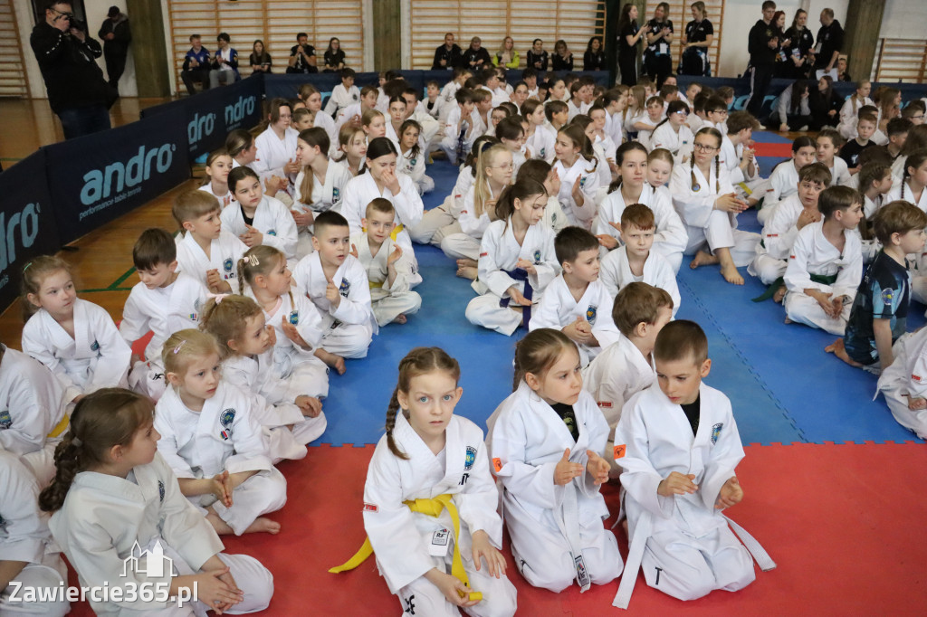 Fotorelacja: Zawody Taekwon-do Jura Cup oraz Międzywojewódzkie Mistrzostwa Juniorów w Łazach