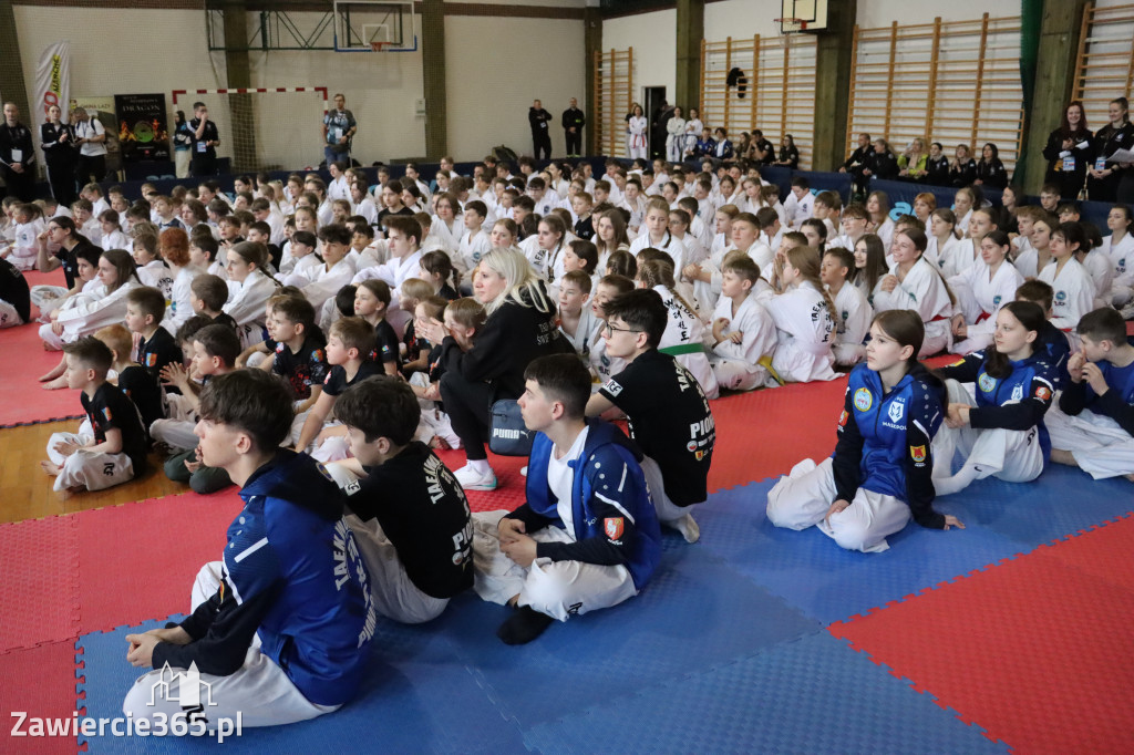Fotorelacja: Zawody Taekwon-do Jura Cup oraz Międzywojewódzkie Mistrzostwa Juniorów w Łazach