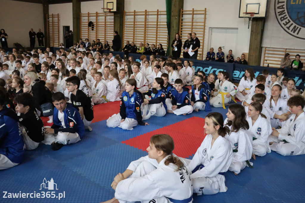 Fotorelacja: Zawody Taekwon-do Jura Cup oraz Międzywojewódzkie Mistrzostwa Juniorów w Łazach