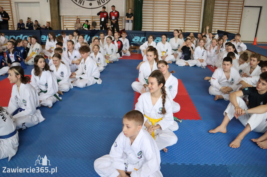 Fotorelacja: Zawody Taekwon-do Jura Cup oraz Międzywojewódzkie Mistrzostwa Juniorów w Łazach