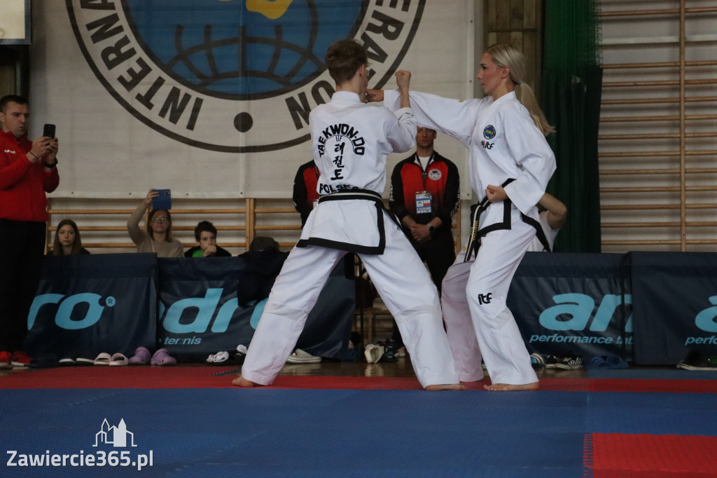 Fotorelacja: Zawody Taekwon-do Jura Cup oraz Międzywojewódzkie Mistrzostwa Juniorów w Łazach