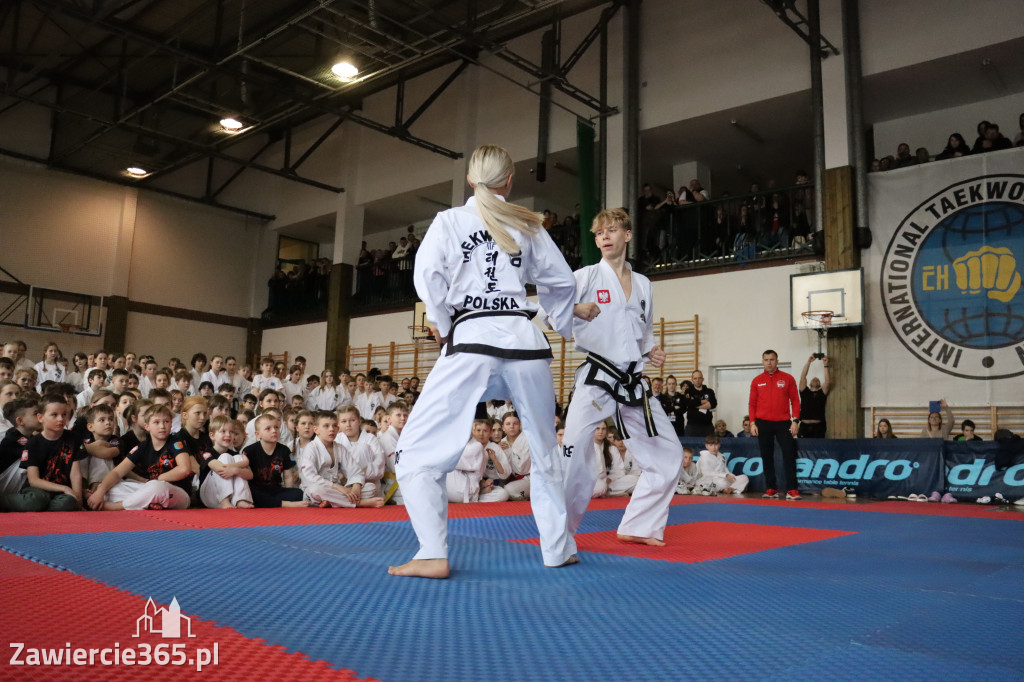 Fotorelacja: Zawody Taekwon-do Jura Cup oraz Międzywojewódzkie Mistrzostwa Juniorów w Łazach