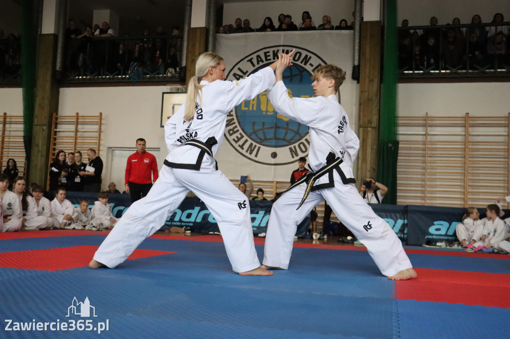 Fotorelacja: Zawody Taekwon-do Jura Cup oraz Międzywojewódzkie Mistrzostwa Juniorów w Łazach